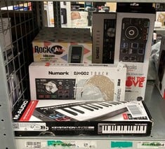 Lot 195  
            Edinburgh SR24 - Delivery Only 

                
QUANTITY OF TV & AUDIO ITEMS TO INCLUDE GETUE HERCULES DJ DJCONTROL STARLIGHT | P...