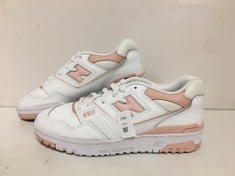 Lot 268  
            Edinburgh SR24 - Delivery Only 

                
NEW BALANCE 550 FEMALE TRAINERS WHITE & PINK SIZE 7.5 ORIGINAL RRP £120:: LOCATIO...