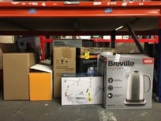 Lot 288  
            Edinburgh SR24 - Delivery Only 

                
QUANTITY OF KITCHEN & APPLIANCES ITEMS TO INCLUDE BREVILLE SELECTA TEMPERATURE SE...