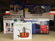Lot 295  
            Edinburgh SR24 - Delivery Only 

                
QUANTITY OF KITCHEN & APPLIANCES ITEMS TO INCLUDE RUSSELL HOBBS ELECTRIC 0.85L TR...