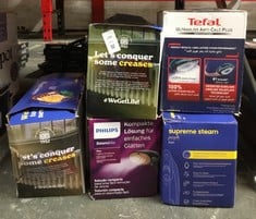 Lot 299  
            Edinburgh SR24 - Delivery Only 

                
QUANTITY OF KITCHEN & APPLIANCES ITEMS TO INCLUDE RUSSELL HOBBS LIGHT & EASY BRIG...