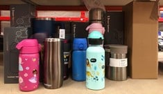 Lot 310  
            Edinburgh SR24 - Delivery Only 

                
QUANTITY OF SPORTS & EXERCISE ITEMS TO INCLUDE CONTIGO BYRON 2.0 SNAPSEAL TRAVEL ...