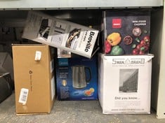 Lot 362  
            Edinburgh SR24 - Delivery Only 

                
QUANTITY OF KITCHEN & APPLIANCES ITEMS TO INCLUDE SENSIO HOME MINI FOOD CHOPPER P...