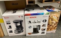 Lot 379  
            Edinburgh SR24 - Delivery Only 

                
QUANTITY OF ITEMS TO INCLUDE GLOBAL GOURMET - FULL SIZE AMERICAN WAFFLE MAKER IRO...