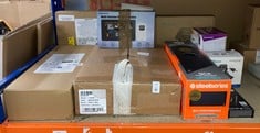 Lot 390  
            Edinburgh SR24 - Delivery Only 

                
QUANTITY OF ITEMS TO INCLUDE NETGEAR WIFI BOOSTER RANGE EXTENDER | WIFI EXTENDER ...