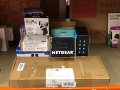 Lot 395  
            Edinburgh SR24 - Delivery Only 

                
QUANTITY OF TECH & GAMING ITEMS TO INCLUDE TRUST FYDA RECHARGEABLE WIRELESS MOUSE...