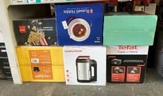 Lot 442  
            Edinburgh SR24 - Delivery Only 

                
QUANTITY OF KITCHEN & APPLIANCES ITEMS TO INCLUDE CROCK-POT SLOW COOKER | REMOVAB...