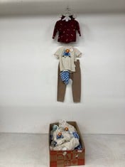 Lot 455  
            Edinburgh SR24 - Delivery Only 

                
QUANTITY OF CLOTHING & APPAREL ITEMS TO INCLUDE JOHN LEWIS CHILDRENS T SHIRT SIZE...