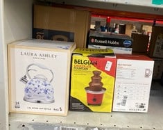 Lot 469  
            Edinburgh SR24 - Delivery Only 

                
QUANTITY OF LAURA ASHLEY CHINA ROSE STAINLESS STEEL 3L STOVE TOP KETTLE. FAST BOI...