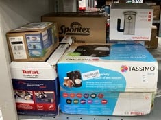Lot 480  
            Edinburgh SR24 - Delivery Only 

                
QUANTITY OF ITEMS TO INCLUDE MORPHY RICHARDS MILK FROTHER: LOCATION - RACK J