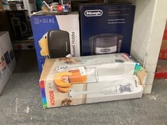 Lot 523  
            Edinburgh SR24 - Delivery Only 

                
QUANTITY OF KITCHEN & APPLIANCES ITEMS TO INCLUDE BOSCH ERGOMIXX MSM66020GB HAND ...