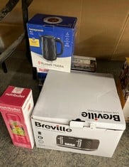 Lot 574  
            Edinburgh SR24 - Delivery Only 

                
QUANTITY OF KITCHEN & APPLIANCES ITEMS TO INCLUDE NUTRIBULLET PORTABLE BLENDER IN...