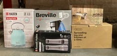 Lot 586  
            Edinburgh SR24 - Delivery Only 

                
QUANTITY OF KITCHEN & APPLIANCES ITEMS TO INCLUDE RUSSELL HOBBS STAINLESS STEEL E...