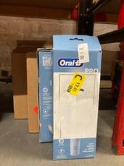 Lot 588  
            Edinburgh SR24 - Delivery Only 

                
QUANTITY OF HEALTH & BEAUTY ITEMS TO INCLUDE ORAL-B VITALITY PRO ELECTRIC TOOTHBR...