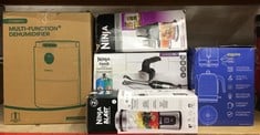 Lot 61  
            Edinburgh SR24 - Delivery Only 

                
QUANTITY OF KITCHEN & APPLIANCES ITEMS TO INCLUDE NINJA BLAST PORTABLE BLENDER, 5...