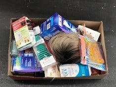 Lot 78  
            Edinburgh SR24 - Delivery Only 

                
QUANTITY OF HEALTH AND BEAUTY ITEMS TO INCLUDE TANGLE TEEZER DETANGLING HAIRBRUSH...