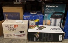 Lot 120  
            Edinburgh SR23 - Delivery Only 

                
QUANTITY OF KITCHEN & APPLIANCE ITEMS TO INCLUDE DAEWOO 1.6L SOUP MAKER : LOCATIO...