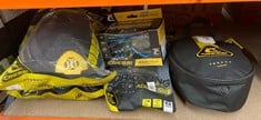 Lot 153  
            Edinburgh SR23 - Delivery Only 

                
QUANTITY OF SPORTS & EXERCISE ITEMS TO INCLUDE CRESSI BALI SNORKELING MASK: LOCAT...
