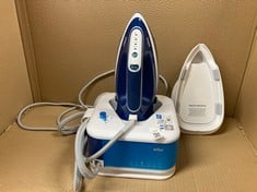 Lot 217  
            Edinburgh SR23 - Delivery Only 

                
BRAUN CARESTYLE COMPACT PRO STEAM GENERATOR IRON, CERAMIC NON-STICK SOLEPLATE, 31...