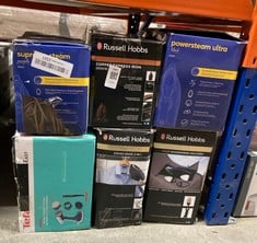 Lot 247  
            Edinburgh SR23 - Delivery Only 

                
QUANTITY OF KITCHEN & APPLIANCES ITEMS TO INCLUDE RUSSELL HOBBS STEAM IRON [3100W...