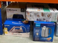 Lot 293  
            Edinburgh SR23 - Delivery Only 

                
QUANTITY OF KITCHEN & APPLIANCES ITEMS TO INCLUDE MIDEA ELECTRIC KETTLE 3000W FAS...