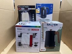 Lot 303  
            Edinburgh SR23 - Delivery Only 

                
QUANTITY OF KITCHEN & APPLIANCES ITEMS TO INCLUDE RUSSELL HOBBS TEXTURES ELECTRIC...