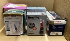 Lot 307  
            Edinburgh SR23 - Delivery Only 

                
QUANTITY OF KITCHEN & APPLIANCES ITEMS TO INCLUDE BREVILLE BLEND ACTIVE PERSONAL ...