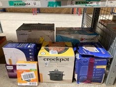 Lot 392  
            Edinburgh SR23 - Delivery Only 

                
QUANTITY OF KITCHEN & APPLIANCES ITEMS TO INCLUDE CROCK-POT SLOW COOKER | REMOVAB...