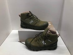 Lot 41  
            Edinburgh SR23 - Delivery Only 

                
ON CLOUD CLOUDROCK LADIES TRAINERS OLIVE SIZE 9.5: LOCATION - TOP 50 RACK