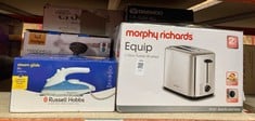 Lot 454  
            Edinburgh SR23 - Delivery Only 

                
QUANTITY OF KITCHEN & APPLIANCES ITEMS TO INCLUDE RUSSELL HOBBS DUAL VOLTAGE STEA...