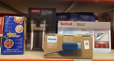 Lot 455  
            Edinburgh SR23 - Delivery Only 

                
QUANTITY OF KITCHEN & APPLIANCES ITEMS TO INCLUDE PHILIPS 3000 SERIES HANDHELD ST...