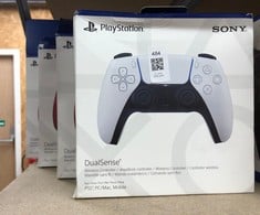 Lot 484  
            Edinburgh SR23 - Delivery Only 

                
QUANTITY OF  ITEMS TO INCLUDE PLAYSTATION 5 DUALSENSE WIRELESS CONTROLLER: LOCATI...