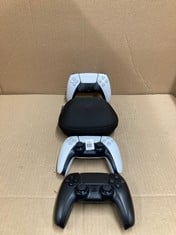 Lot 524  
            Edinburgh SR23 - Delivery Only 

                
QUANTITY OF TECH & GAMING ITEMS TO INCLUDE DUALSHOCK WIRELESS PS5 CONTROLLER: LOC...
