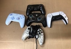 Lot 94  
            Edinburgh SR23 - Delivery Only 

                
QUANTITY OF TECH & GAMING ITEMS TO INCLUDE SONY PLAYSTATION DUALSENSE CONTROLLER ...