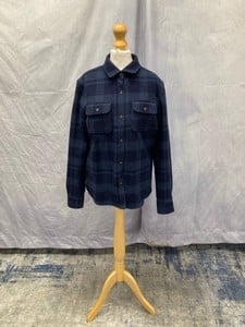 Lot 11  
            Edinburgh SR20 - Delivery Only 

                
APC CHECKERED LONG SLEEVES SHIRT IN BUE WOOL, SIZE: 38, ORIGINAL RRP £200: LOCATI...