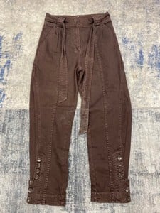 Lot 124  
            Edinburgh SR20 - Delivery Only 

                
ULLA JOHNSON CARMEN CROPPED TROUSERS IN BROWN DENIM, SIZE: 4, ORIGINAL RRP £257: ...