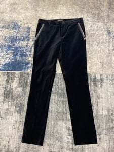 Lot 129  
            Edinburgh SR20 - Delivery Only 

                
ZADIG & VOLTAIRE SLIM FIT STRETCH PANTS WITH EMBROIDERY IN BLACK VELVET, SIZE NO ...
