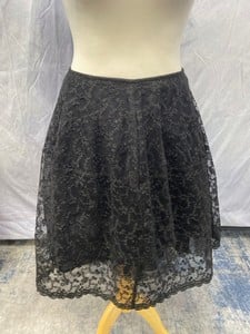 Lot 149  
            Edinburgh SR20 - Delivery Only 

                
ESSENTIEL ANTWERP LACE SKIRT IN BLACK NYLON, SIZE: 36, ORIGINAL RRP £155: LOCATIO...