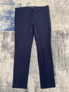 Lot 154  
            Edinburgh SR20 - Delivery Only 

                
JOSEPH TROUSERS WITH POCKETS IN BLUE VISCOSE, SIZE: 40, ORIGINAL RRP £320: LOCATI...