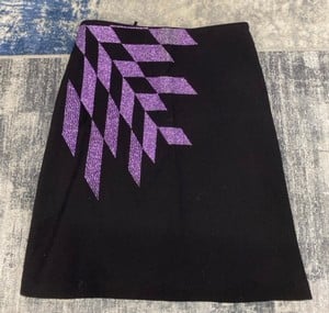 Lot 159  
            Edinburgh SR20 - Delivery Only 

                
VERSUS VERSACE A-LINE SKIRT IN BLACK WOOL, SIZE: 4, ORIGINAL RRP £330: LOCATION -...