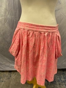 Lot 168  
            Edinburgh SR20 - Delivery Only 

                
VIVIENNE WESTWOOD ANGLOMANIA SPECKLED SKIRT IN PINK SILK, SIZE: 10, ORIGINAL RRP ...