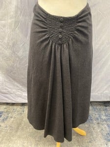 Lot 169  
            Edinburgh SR20 - Delivery Only 

                
ARMANI GATHERED MIDI SKIRT IN GREY WOOL, SIZE: 5, ORIGINAL RRP £1130: LOCATION - ...