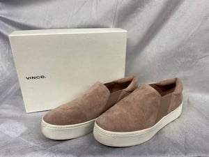 Lot 192  
            Edinburgh SR20 - Delivery Only 

                
VINCE WARREN PLATFORM SLIP ON SNEAKERS IN BEIGE SUEDE, SIZE: 41, ORIGINAL RRP £18...
