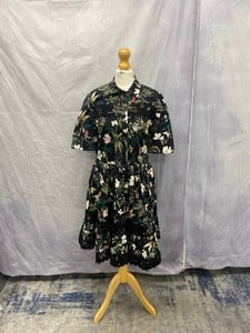 Lot 26  
            Edinburgh SR20 - Delivery Only 

                
KATE SPADE FLORAL DRESS IN MULTICOLOR COTTON, SIZE: 4, ORIGINAL RRP £270: LOCATIO...