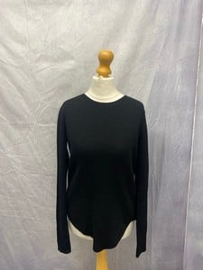 Lot 31  
            Edinburgh SR20 - Delivery Only 

                
IRO RIBBED SWEATER IN BLACK WOOL, SIZE: INT | XS, ORIGINAL RRP £205: LOCATION - C...