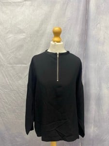 Lot 38  
            Edinburgh SR20 - Delivery Only 

                
GANNI LONG SLEEVE BLOUSE IN BLACK VISCOSE, SIZE: INT | M, ORIGINAL RRP £117: LOCA...