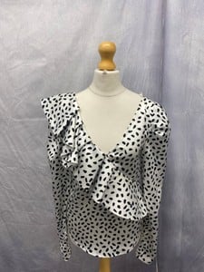 Lot 40  
            Edinburgh SR20 - Delivery Only 

                
SELF- PORTRAIT POLKA-DOT RUFFLED SATIN TOP IN WHITE POLYESTER, SIZE: UK 4, ORIGIN...