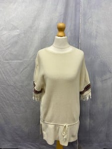 Lot 62  
            Edinburgh SR20 - Delivery Only 

                
TORY BURCH FRINGE CUFFS TUNIC SWEATER IN CREAM COTTON, SIZE: INT | XS, ORIGINAL R...