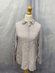 Lot 67  
            Edinburgh SR20 - Delivery Only 

                
MAJE STRIPED SHIRT IN MULTICOLOR VISCOSE, SIZE: 3 ORIGINAL RRP £197: LOCATION - C...