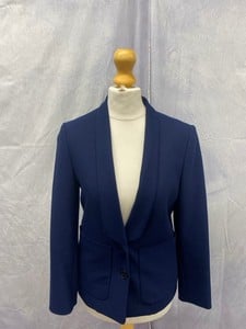 Lot 88  
            Edinburgh SR20 - Delivery Only 

                
MAJE BLAZER IN BLUE POLYESTER, SIZE: 36, ORIGINAL RRP £390: LOCATION - CLOTHES RACK